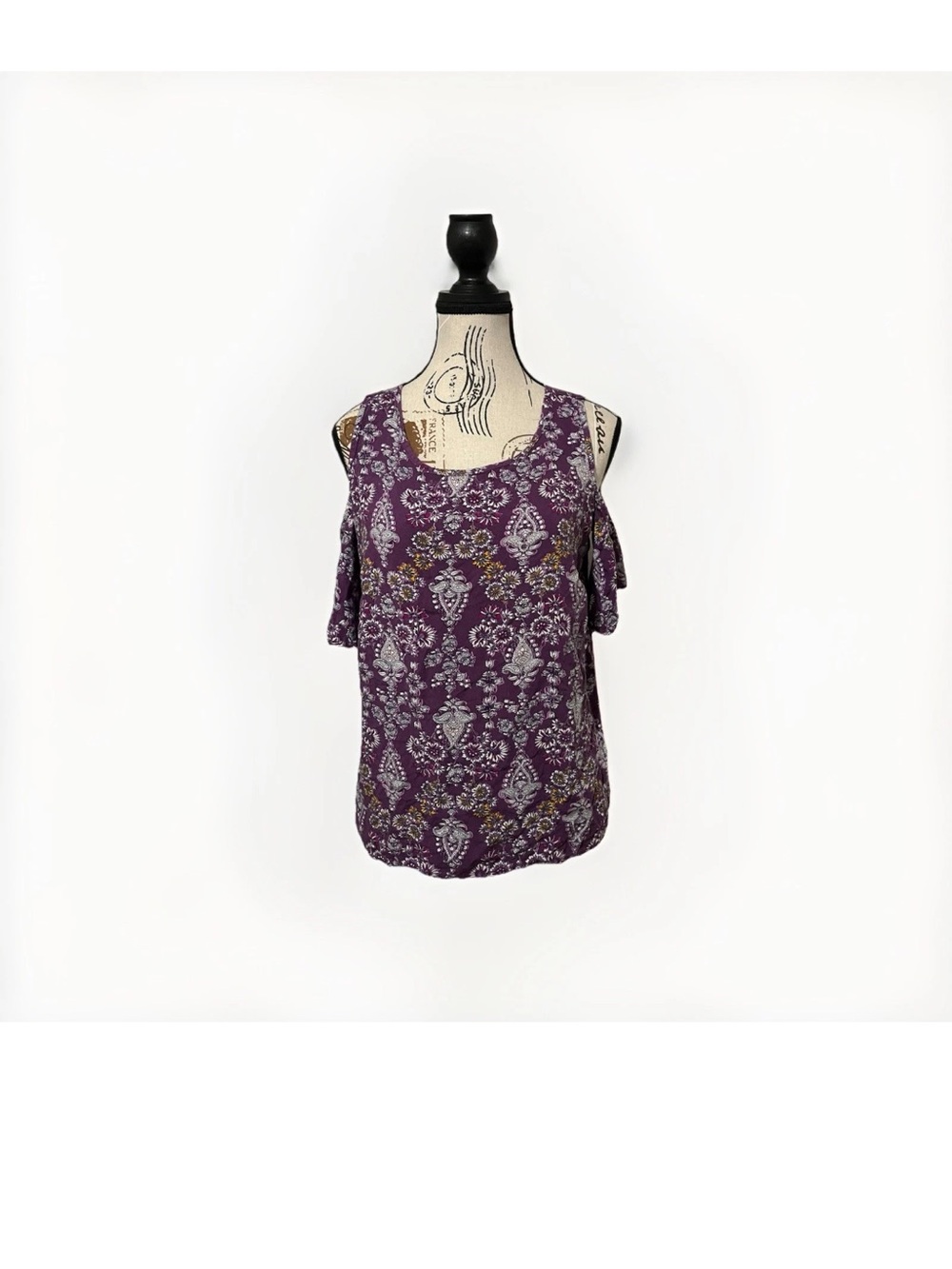 St. John's Bay Shirt Womens PS Purple Floral Paisley Cold Shoulder Boho Top - Picture 6 of 8
